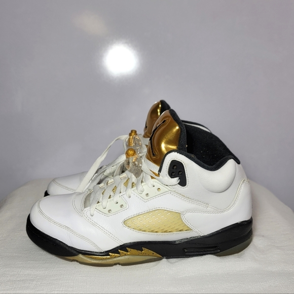Air Jordan Retro 5 GS Size 7Y Olympic sneakers. - Picture 3 of 9